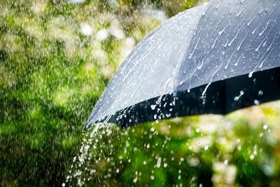 Aaj Ka Mausam: बंगाल की खाड़ी में सिस्टम से बदलेगा मौसम, कई राज्यों में भारी बारिश का अलर्ट; जानें दिल्ली-UP समेत देश का हाल