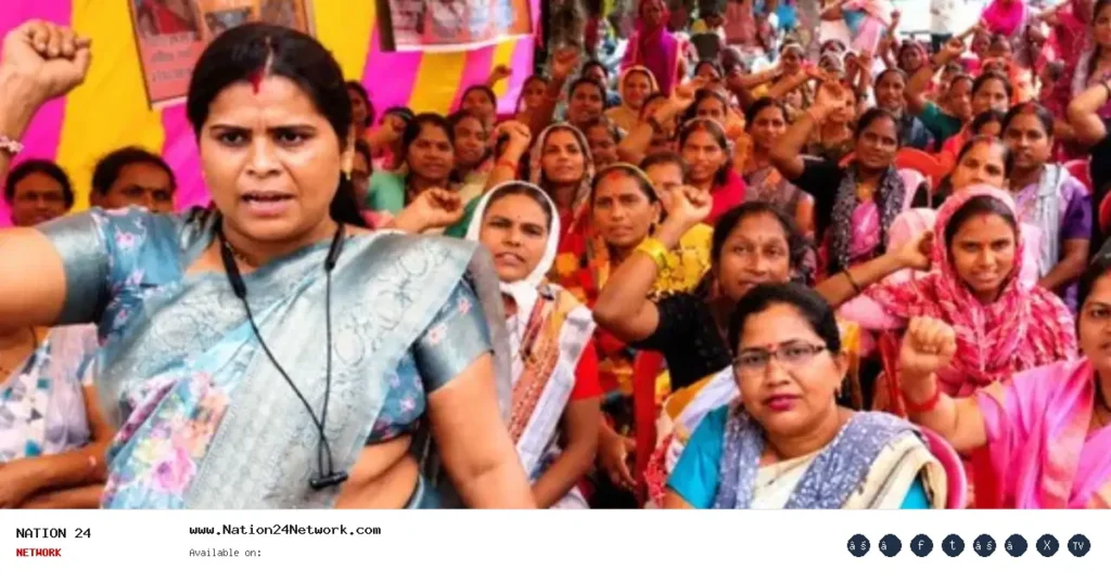 भोपाल में स्वयं सहायता समूह की महिलाओं का प्रदर्शन, चार महीनों से नहीं मिला पेमेंट
